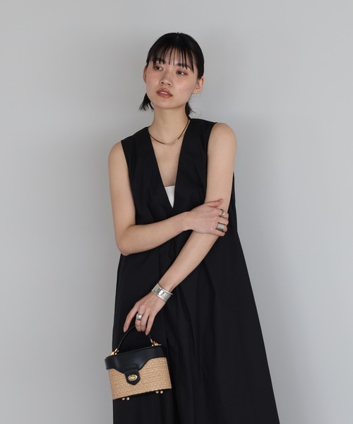 ◆Vネック ボリューム袖 透け感 フレア ワンピース ブラック ENC ワンピース V neck volume flare one piece / Vネック