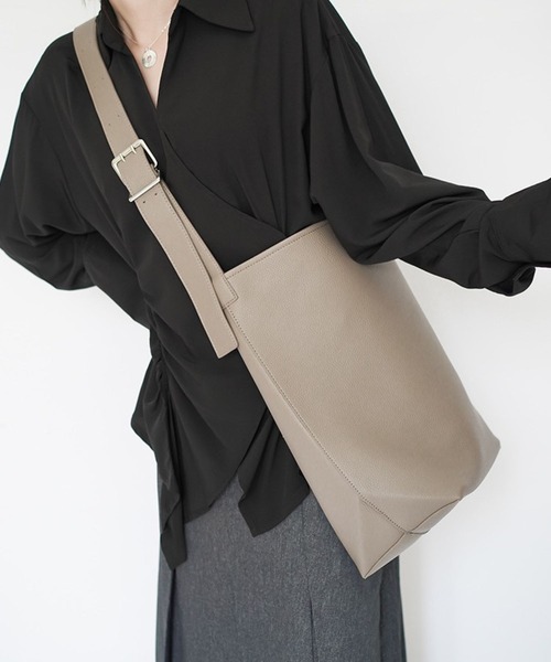 suppli mohh ショルダーバッグ バッグ フェイクレザーバケツ型