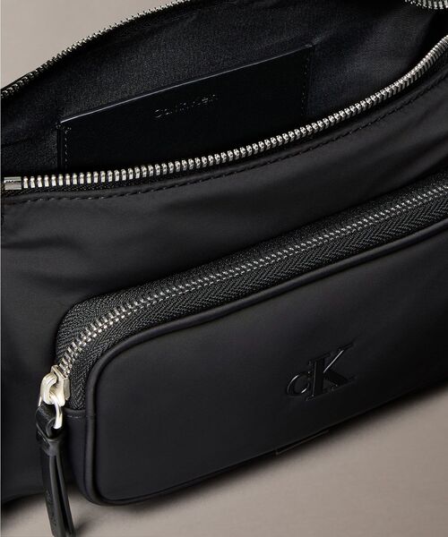 カルバンクライン CKロゴ ナイロン ラージボストンバッグ Calvin Klein（カルバン・クライン） ボストンバッグ PUFFER UTILITY