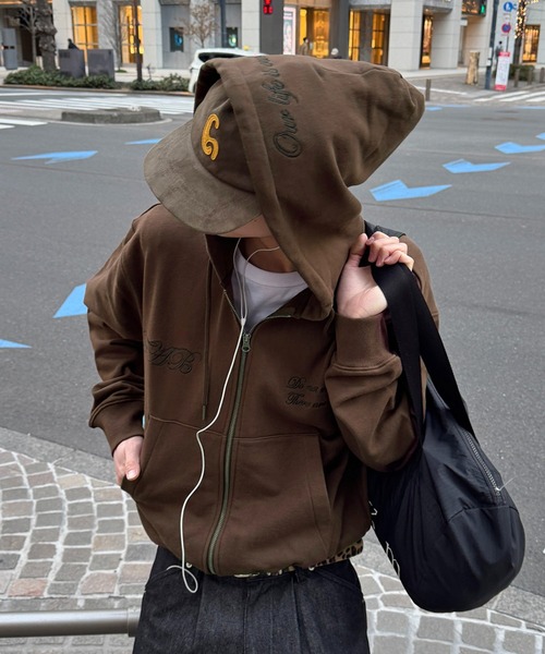 kutir（クティール） パーカー FEMBROIDERED DESIGN FULL ZIP HOODIE