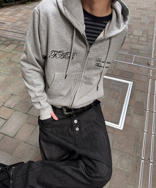 kutir（クティール） パーカー FEMBROIDERED DESIGN FULL ZIP HOODIE