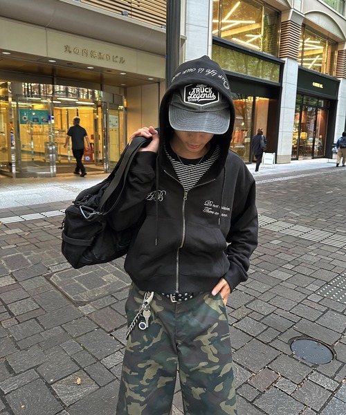 kutir（クティール） パーカー FEMBROIDERED DESIGN FULL ZIP HOODIE