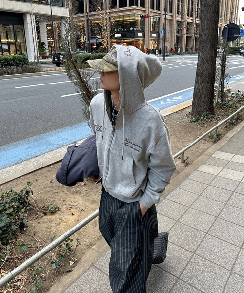 kutir（クティール） パーカー FEMBROIDERED DESIGN FULL ZIP HOODIE