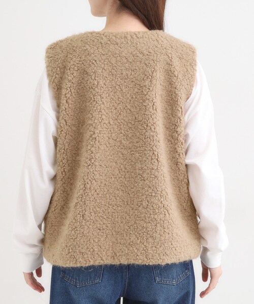 ❤︎新品ベージュ ファー ノースリーブ ベスト今だけ更にお値下げ‼︎ DRESKIP（ドレスキップ） ベスト ジレ ふわふわファーベスト