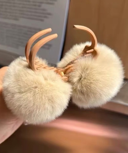 ヘアクリップ 「 ammy. / エイミードット 」 ふわもこ ファー