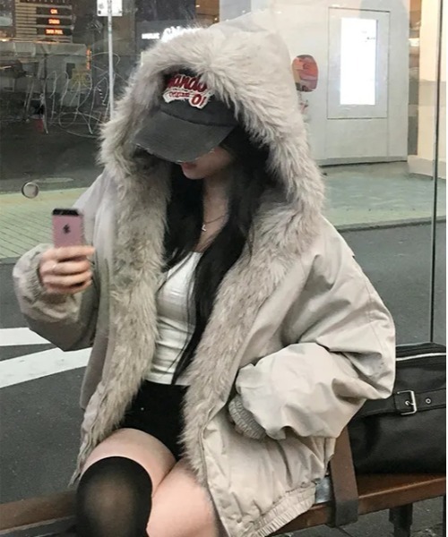gossip!ロサンゼルス ブルゾン アウター Y2K マウンテンカービング中綿