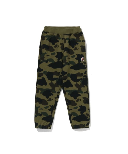 A BATHING APE（アベイシングエイプ） パンツ 1ST CAMO ONE POINT