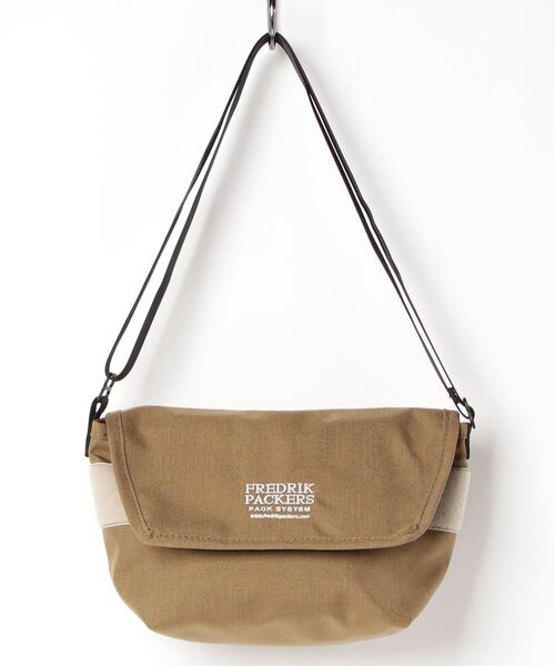 「FREDRIK PACKERS」 メッセンジャーバッグ ONESIZE ブラック レディース_画像7