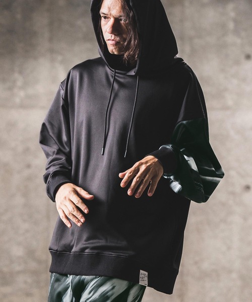 GLIMCLAP パーカー mpa3231- One arm patterned design hooded jersey