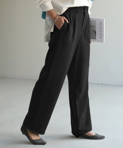 HUG.U（ハグユー） スラックス パンツ 見つけた。優秀タックパンツ