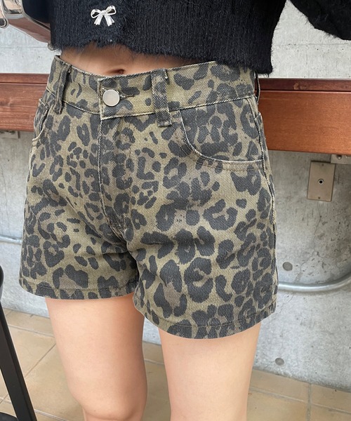 Roger&Raw パンツ ヒョウ柄ショートパンツ レディース
