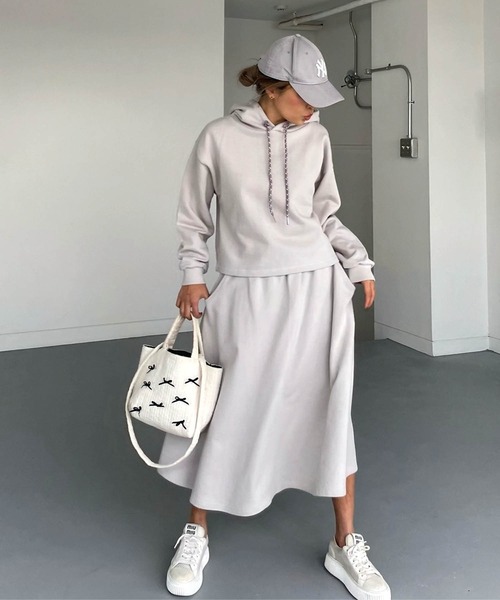 CHERI since1985 セットアップ フレアスカートスウェットパーカー