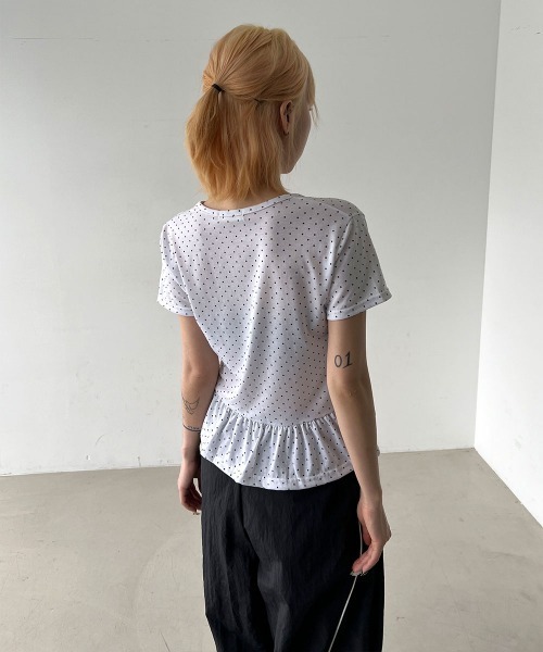 Hillda ドット柄フリル付き黒半袖Tシャツ HILLDA ブラック ドット柄 Tシャツ - メルカリ