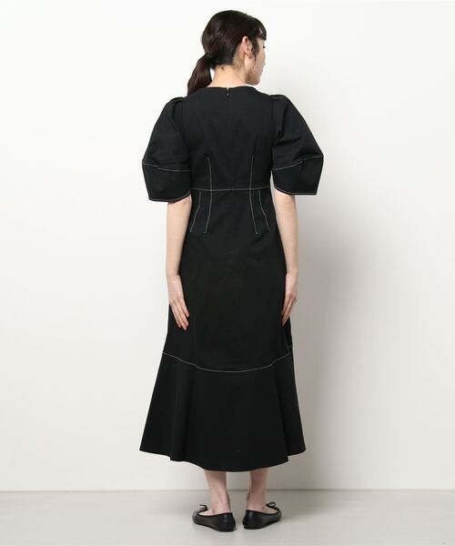 新品タグ付　LANVIN en Bleu 襟付き黒ワンピース 38 LANVIN en Bleu 「LANVIN Bleu」 半袖ワンピース 38 ブラック