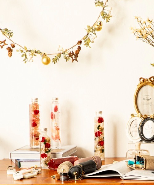 MILLION CARATS（ミリオンカラッツ） インテリア 赤×グリーンの華やぎ