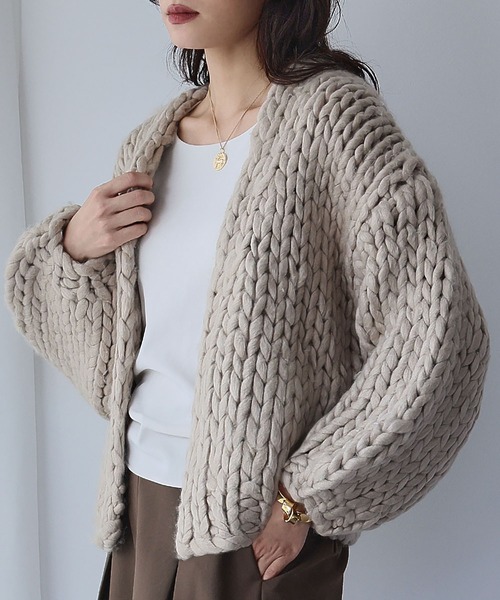 【ゆっこ】2025AW Eaphi ウールニットロゴカーディガン ゆっこ様専用】2025AW Eaphi ウールニットロゴカーディガン - メルカリ