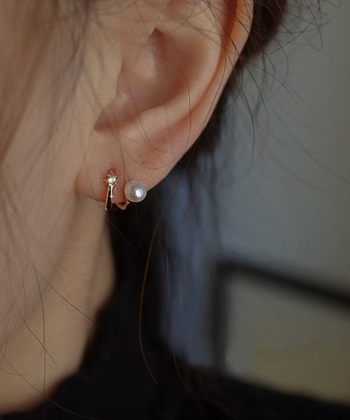 ete パール4つのスタッドピアス yu-ka ピアス YU-KA:パールデザインスタッドピアス Pearl design stud