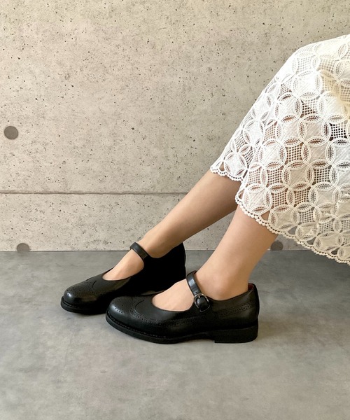 APOM（アポム） パンプス メリージェーンブローグシューズ 30