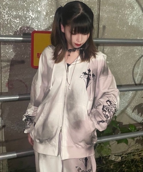 REFLEM【レフレム】クロス刺繍ジップアップパーカーWhite(ホワイト) REFLEM（レフレム） パーカー 「REFLEM/レフレム」クロス刺繍ZIP