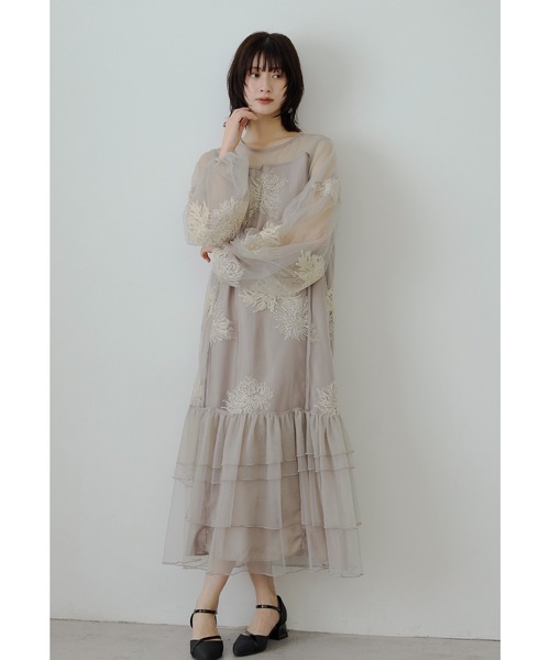 niana（ニアナ） ドレス フラワー刺繍ティアードフリルドレス Aライン