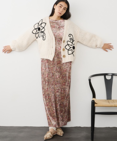 Libra Cue（リブラ キュー） カーディガン フラワー刺繍オーバー