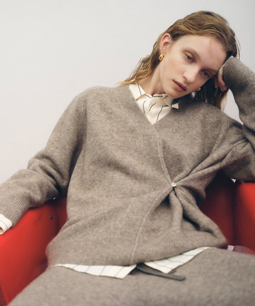 ADAM ET ROPE'（アダムエロペ） ニット セーター LINEAPIU ヤクMIX V