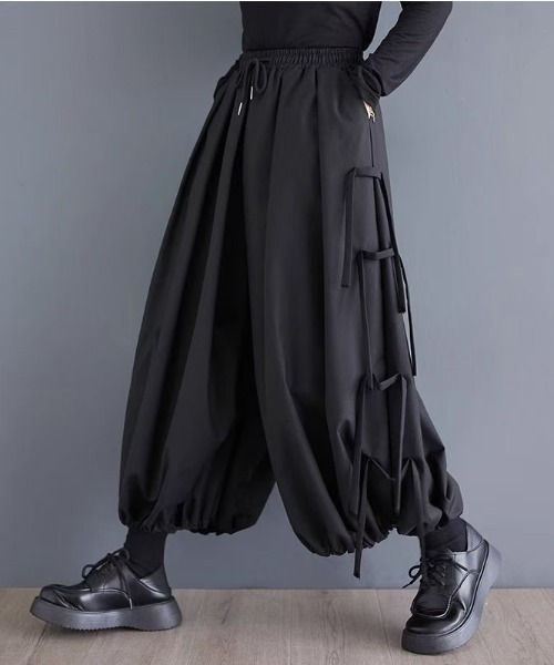 Nostrasantissima クロップドサルエルパンツ 黒 46 Nostrasantissima クロップドサルエルパンツ 黒 46 - メルカリ