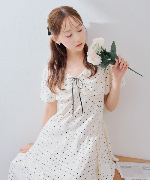 continuer de NICE CLAUP ワンピース 半袖 ドット柄アシンメトリー
