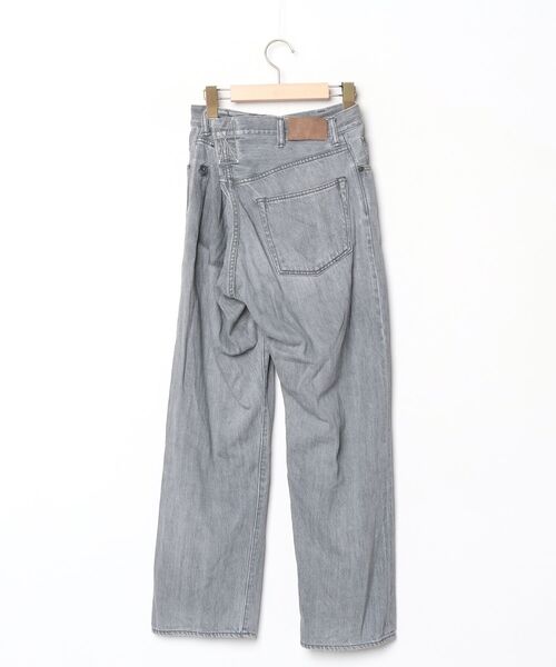 「KURO」 デニムパンツ 23 グレー レディース_画像2