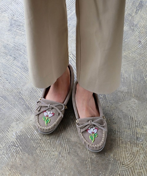 MINNETONKA ビーズ装飾 ホワイトモカシン 7 楽天市場】MINNETONKA ミネトンカ ビーズ モカシン ZIIGWAN