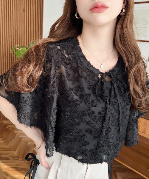 ブラウス シャツ フリンジジャガードブラウス/ブラック ラッフル オケージョン ジレ 結婚式 二次会 セットアップ対応 フリル ガーリー きれいめ 春 セール】フリンジジャガードブラウス/ブラック ラッフル