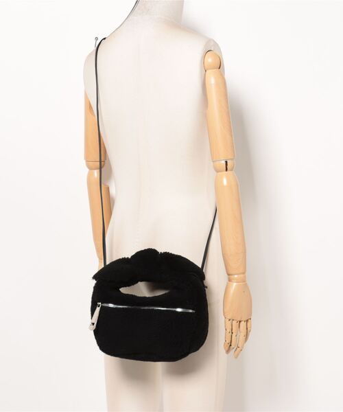 ROBERTA GANDOLFI ブラック ショルダーバッグ ROBERTA GANDOLFI（ロベルタガンドルフィ） ショルダーバッグ バッグ