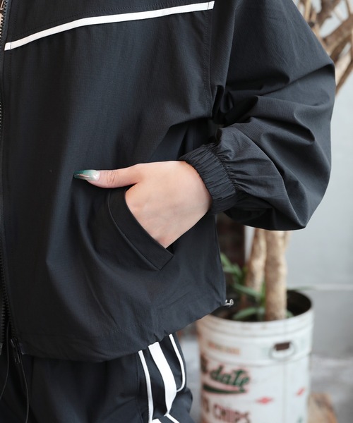 ブルゾン アウター 「HOOK」for girls 薄手ナイロンブルゾン