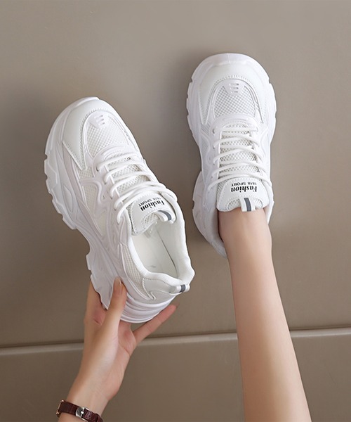 Lace Ladies スニーカー プルストラップ付き ボリューム