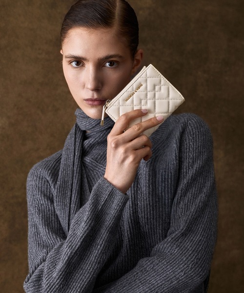 CHARLES ＆ KEITH（チャールズ&キース） 財布 Duo ドゥオ キルト