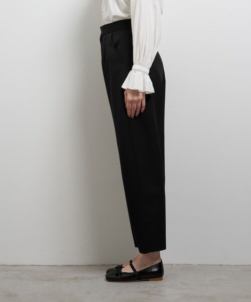 LANVIN en Bleu パンツ ポリエステルコクーンテーパードパンツ