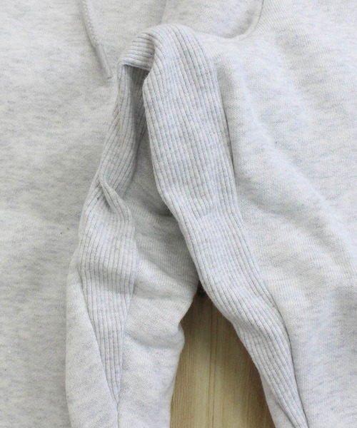 Carhartt WIP（カーハートワークインプログレス） スウェットパンツ
