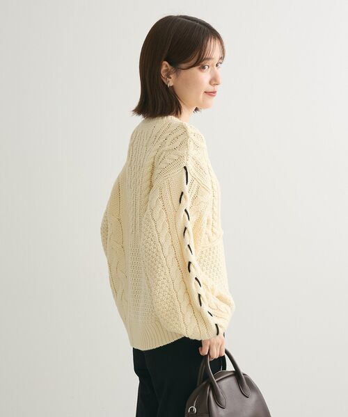 Green Parks（グリーンパークス） ニット セーター 変形ケーブルニット