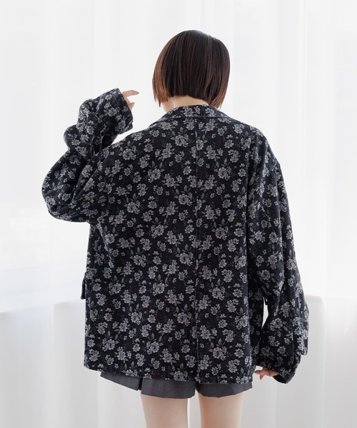 アルマーニコレッツォーニ　ジャケット　花柄　立体花デザイン　ジャガード　黒　40 アルマーニコレッツォーニ ジャケット 花柄 立体花デザイン