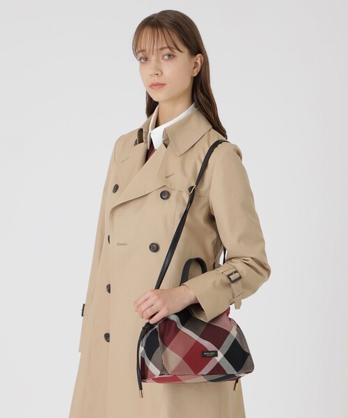 BLUE LABEL CRESTBRIDGE（ブルーレーベルクレストブリッジ