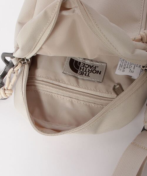 希少！ノースフェイス メッセンジャーバッグ　ベージュ THE NORTH FACE（ザ ノースフェイス） メッセンジャーバッグ FREE
