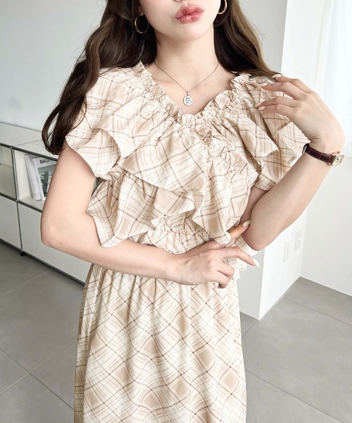 moment+ ワンピース ショルダースリットクロスフリルセパレート moment+ ワンピース ショルダースリットクロスフリルセパレート