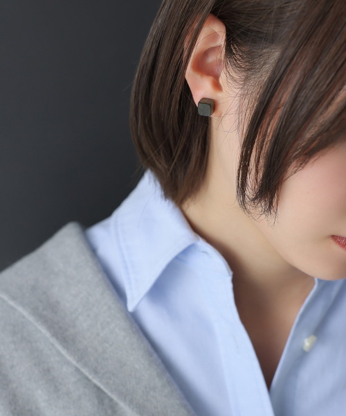 Lilas ピアス ラウンド*キューブカラーストーンピアス K10（両耳