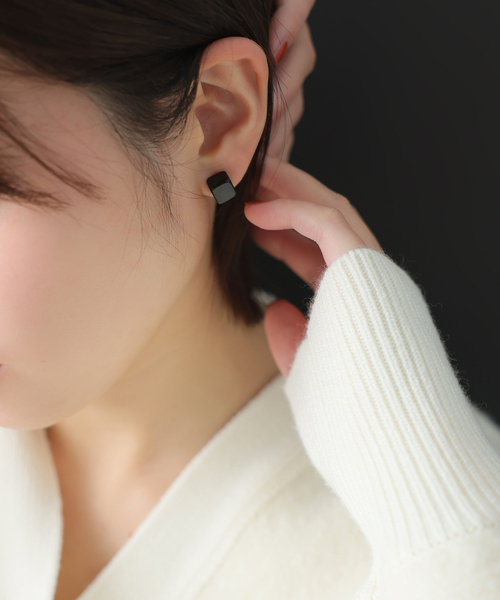 Lilas ピアス ラウンド*キューブカラーストーンピアス K10（両耳