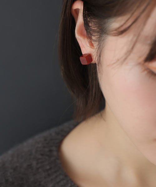 Lilas ピアス ラウンド*キューブカラーストーンピアス K10（両耳