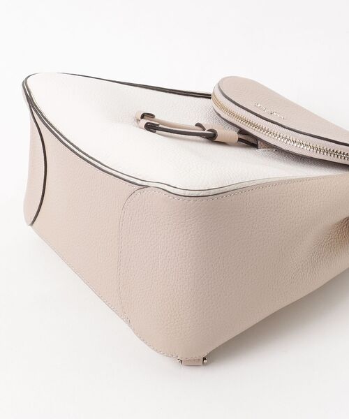 本日限定価格kate spade ベージュリュック 中型　新品未使用 kate spade NEW YORK（ケイト・スペード ニューヨーク） ワンポイント