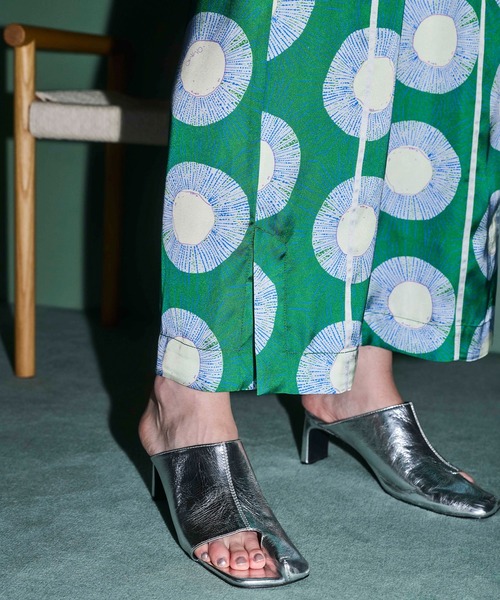 OMMO（オーエムエムオー） パンツ RELAX AIRLY PANTS レディース
