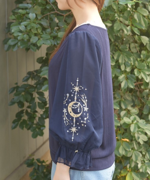 axes femme（アクシーズ ファム） tシャツ メテオール刺繍袖プル 