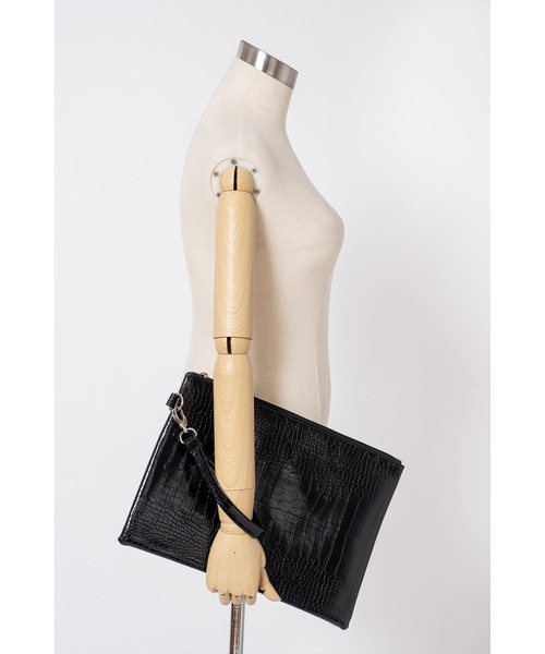 美品 クラッチバッグ ハンドバッグ クロコ型押し ブラック