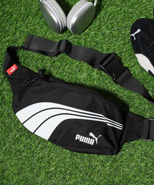 PUMAボディバック LUXE Cross-Body Grip Bag | PUMA